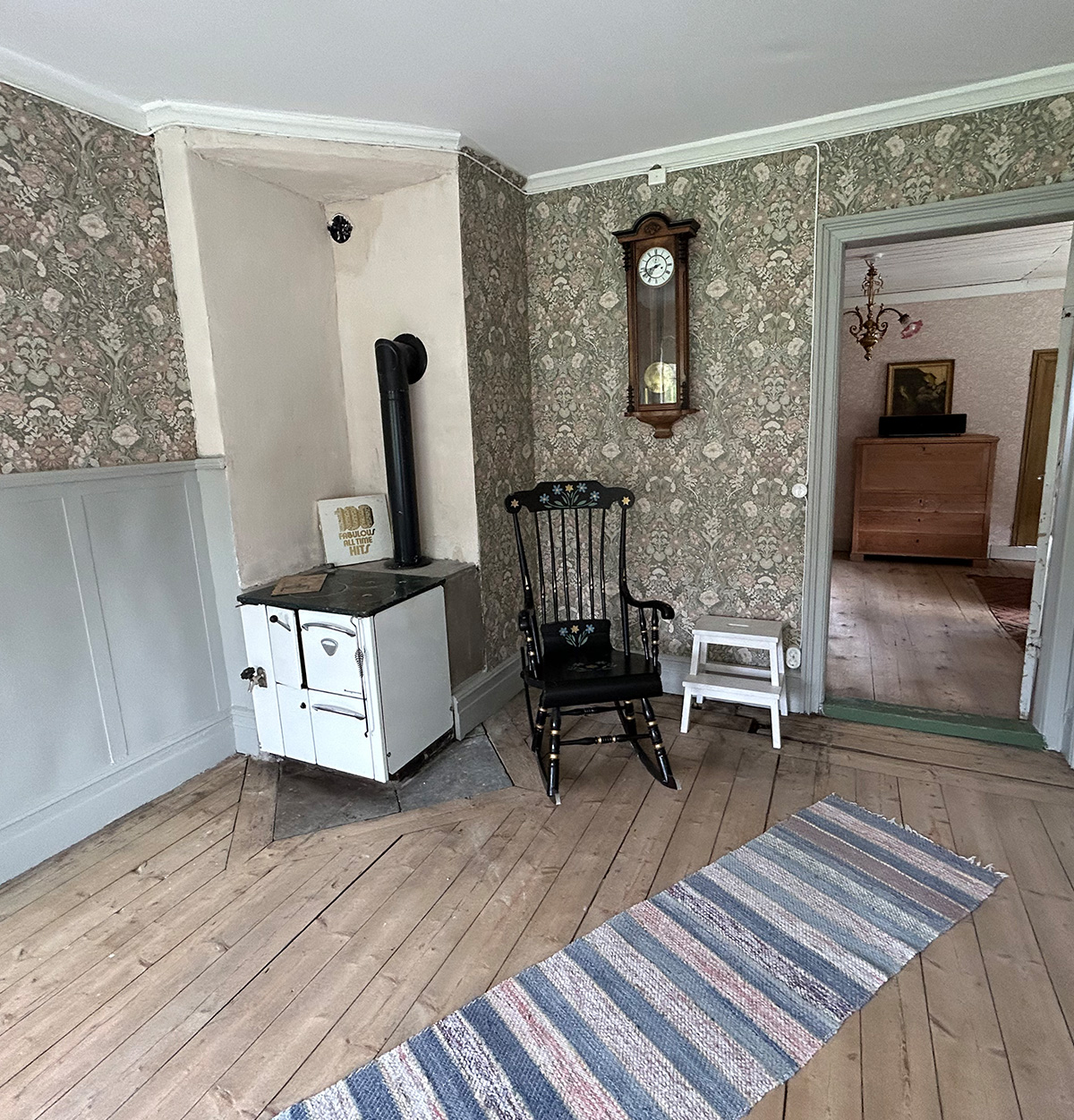 Huset, helt på egen hand